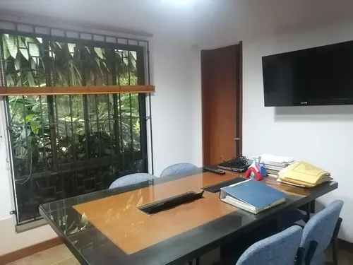 Casalote En Venta En Bajo Menga. Cod V10028