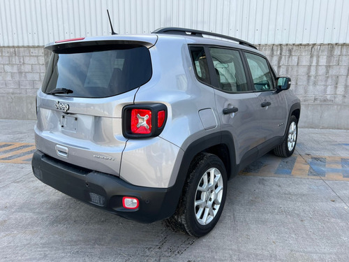 Jeep Renegade 1.8 Sport 4x2 At
