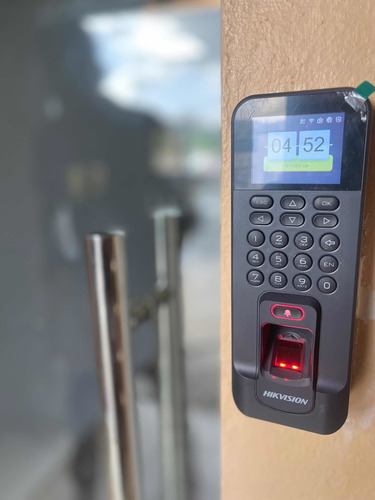 Imagen 3 de 4 de Controles De Acceso Y Asistencia Al Mejor Precio