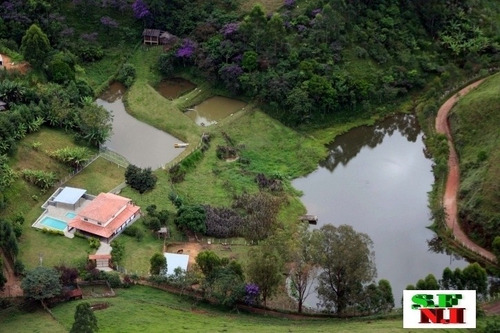 Imagem 2 de 4 de Sítio Alto Padrão Com Piscina Em Monteiro Lobato - 445
