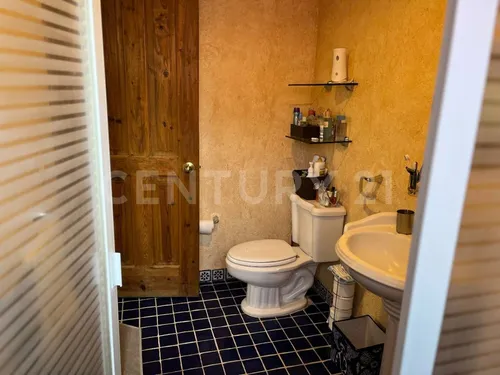 Casa En Venta Fraccionamiento Zerezotla, A Un Costado Del Cerro Zapotecas .