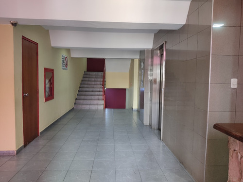 Imagen 2 de 11 de Oficina En Alquiler En La Av Bolivar