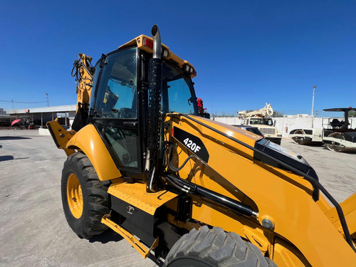 Retroexcavadora Caterpillar 420f 2015 Extencion 4x4 Kit