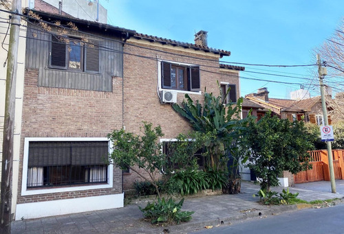 Casa  En Venta Ubicado En Acassuso, San Isidro, G.b.a. Zona Norte