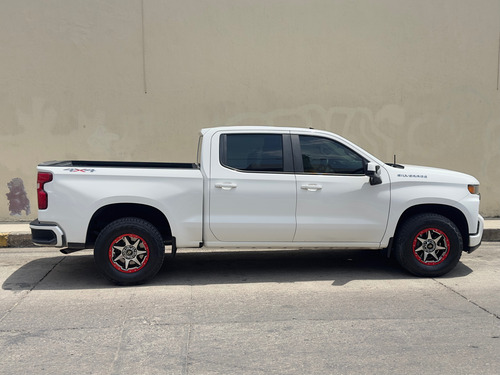 Chevrolet Silverado 4.3 V6 doble cabina At 4X4