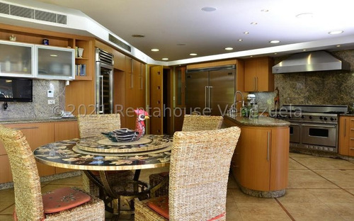 Imagen 8 de 15 de Casa En Venta En Cumbres De Curumo 22-10508 Carolina Fermoso 0424-2083128