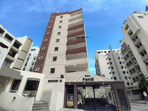 Apartamento En Venta Urb El Bosque, Maracay 23-16860 Hc