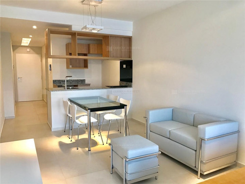 Departamento En Venta Ubicado En Monserrat, Capital Federal