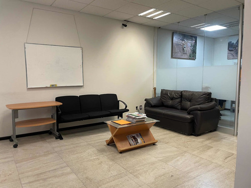 Imagen 15 de 29 de Edificio Oficinas Y Local Comercial Con Bodega