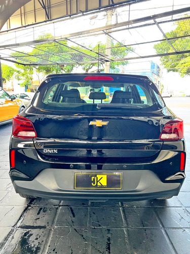 Chevrolet Onix 1.0 FLEX MANUAL