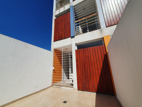 Departamento Amoblado Con Patio En Venta