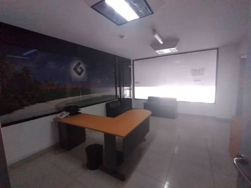 Imagen 15 de 18 de Concesionario De Automoviles