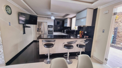 196962 L. P. Alquiler Townhouse, Urb. Manantial, Naguanagua, Solo Clientes