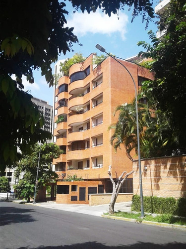 Campo Alegre, Apartamento Con Excelente Ubicación, Cc, Metro