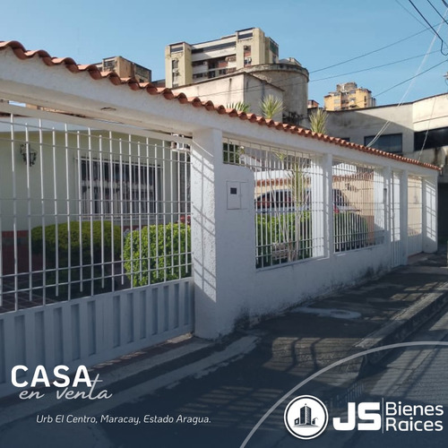 Casa En Venta Urb El Centro Maracay 06js