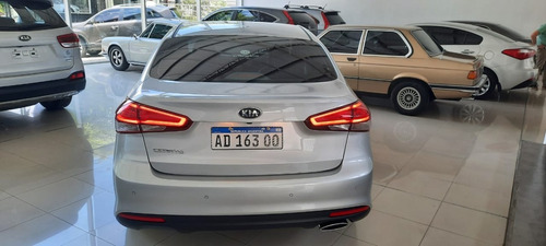 Kia Cerato Sx At 2.0 4 Puerta