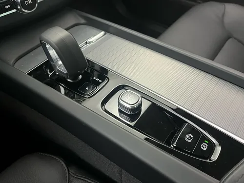 Volvo XC60 PLUS T8 4X4 PHEV