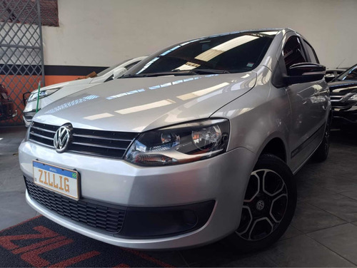 Imagem 2 de 15 de Volkswagen Fox 2014 1.6 Vht Seleção Total Flex 5p