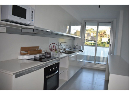 Imagen 16 de 25 de Apartamento En Venta Y Alquiler, Mansa, Punta Del Este, 3 Dormitorios. - Punta Del Este Mansa
