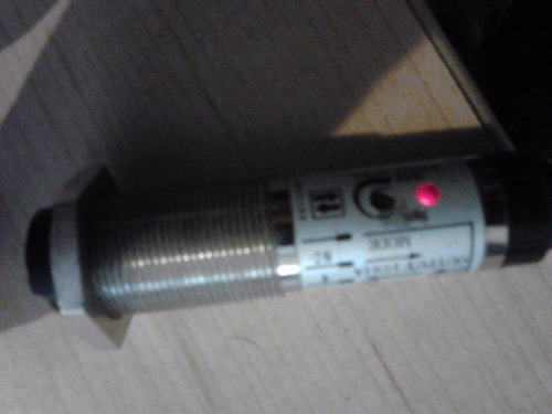 Sensor Fotoeléctrico Sick Optex 12-24v Dc, Vt180-p410