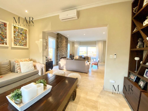 Imagen 10 de 26 de Casa En Venta Con Salida Al Lago Central, 4 Dorm. En Suite Mas Dependencia. El Golf Nordelta