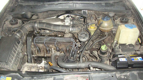 Polo Classic 1.8 Ano 2001 Modelo 2002