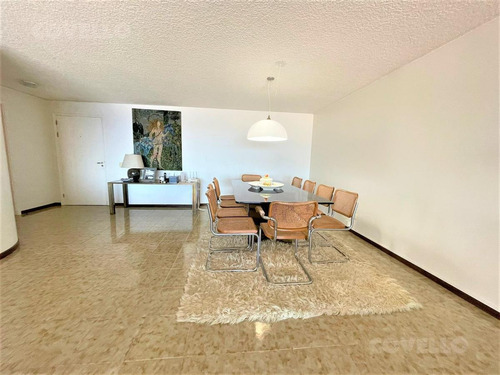 Imagen 4 de 30 de Excelente Unidad De 4 Dormitorios En Suite, Primera Fila Al Mar En Playa Brava - Punta Del Este