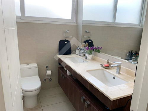 Imagen 8 de 27 de Casa En Venta En Lo Barnechea