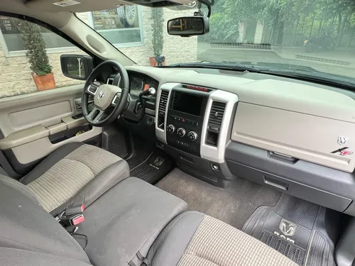 Dodge Ram 5.7 1500 Slt 4x2