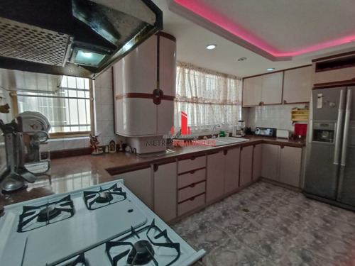 Imagen 9 de 19 de Apartamento En Venta Res Dann Urb Prebo