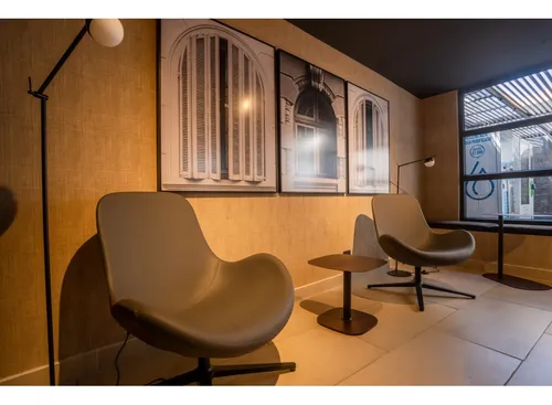 Arriendo Metro Republica / Abdon Cifuentes