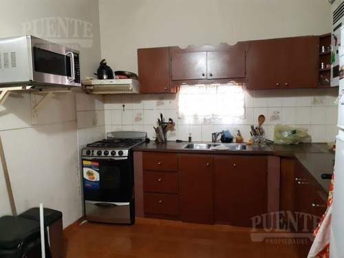 Imagen 6 de 12 de 2 Casas - Lomas De Zamora - Ideal Renta - Venta Con Renta