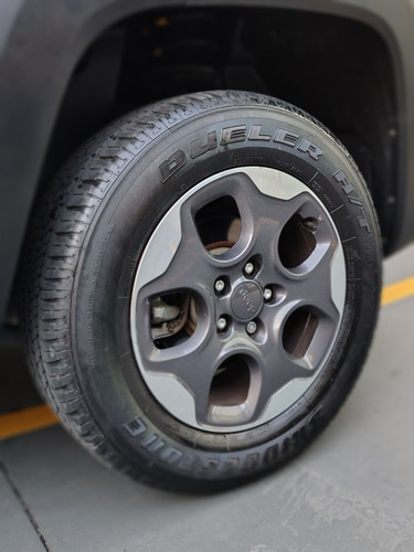 Jeep Renegade Renegade STD 1.8 4x2 Flex 16v Aut.