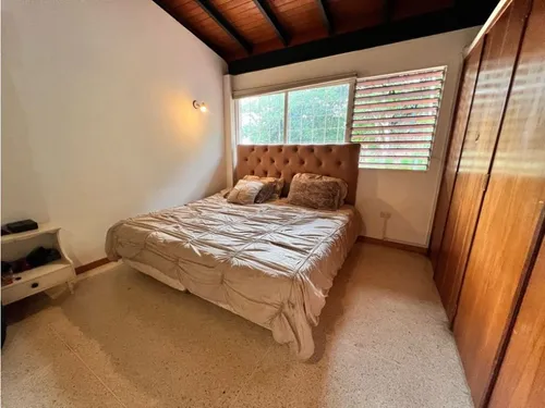 Venta Casa En Chuao 5h/ 5b/3p