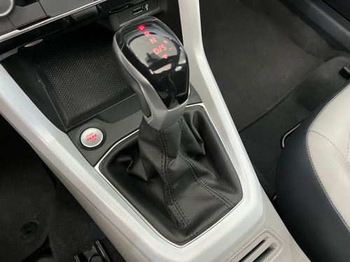 Volkswagen T-Cross 1.4 250 TSI TOTAL FLEX HIGHLINE AUTOMÁTICO