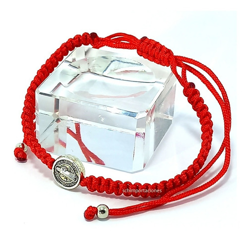 Pulsera San Benito - Hilo Rojo Ajustable + Consagrada + M2