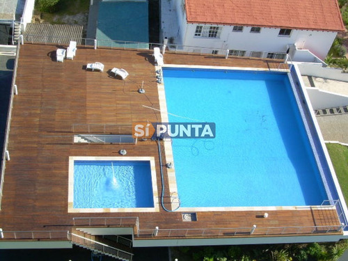 Imagen 25 de 30 de Apartamento En Alquiler Anual