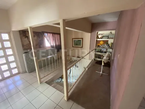 Casa En Venta, Calle Ignacio Allende #1225, Colonia Insurgentes