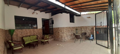 Casa En Venta. En San Cristóbal. Av. Libertador. Urb. Privada Tinajero A./so: