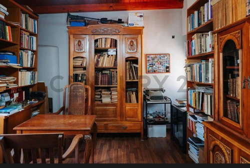 Casa 4 Dorm. / 8 Ambientes Viamonte Al 1000