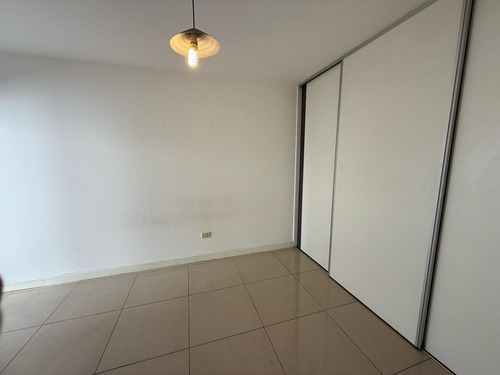 Departamento En Venta En Nueva Córdoba, 1 Dormitorio Con Balcón, Apto Credito, Desocupado