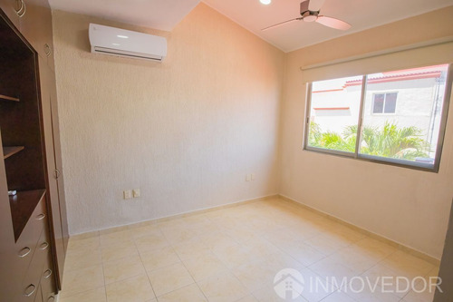 Casa · 4 Recámaras · Alberca · Centro · Sm12 · 350m2
