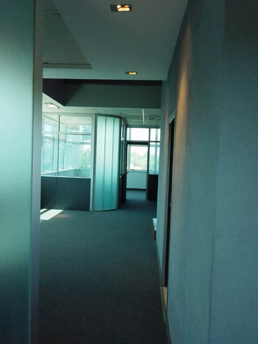 Pilar / Excelente Oficina / 90m2