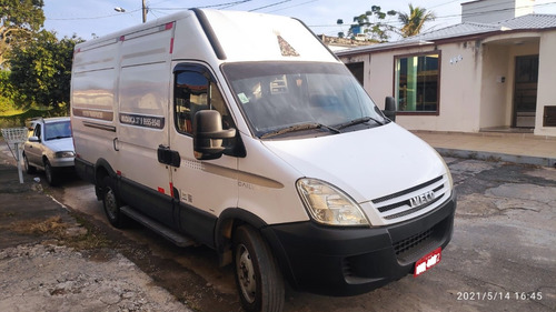 Iveco Daily 35s14 Furgone Motor 3.0 Turbinado Diesel