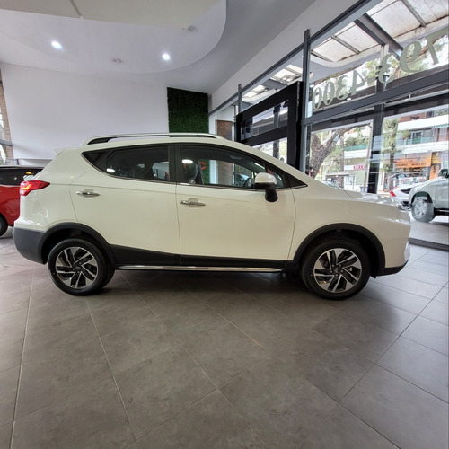 Imagen 4 de 19 de Jac S3 Fl 1,6 Cvt Automatico 6 Marchas Linea Nueva