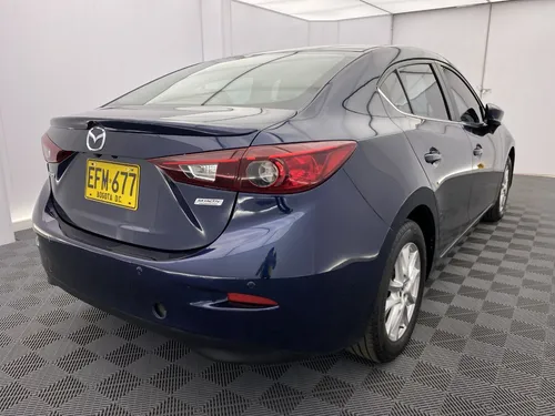 Mazda 3 2.0 Touring