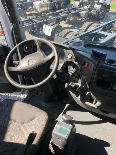 Mercedes Benz Axor 2035