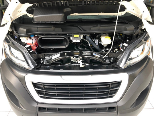 Peugeot Boxer 2020 Executiva 16 Lugares