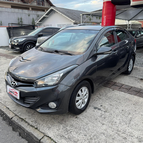 Hyundai HB20S 1.0 8V