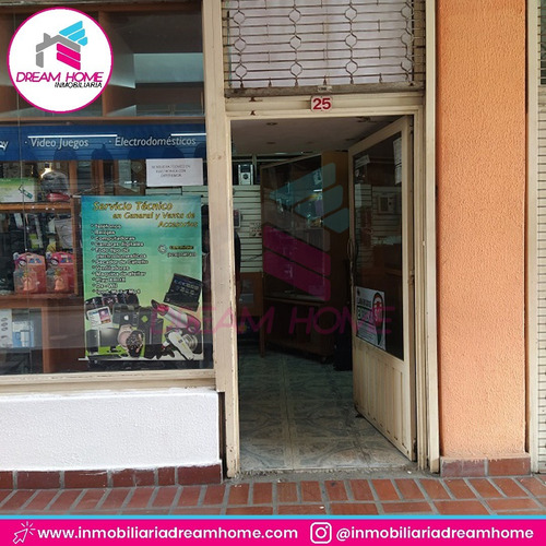 Imagen 4 de 6 de Local Centro Comercial Tamanaco Tuy, Av. Bolivar Charallave Edo. Miranda